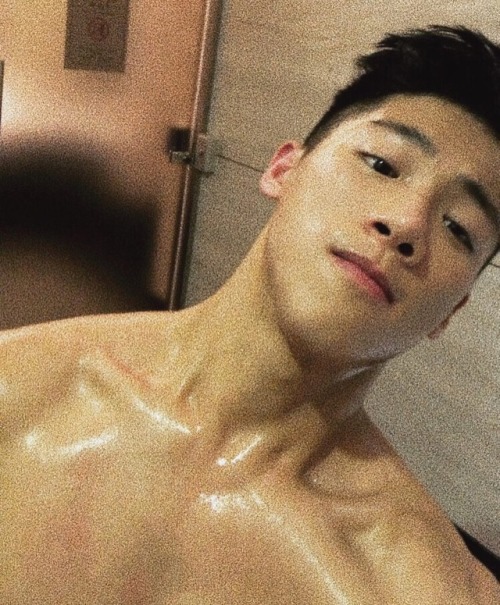 sghotteens:  IG: chengchangfan