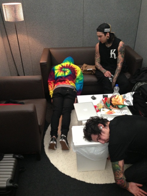 lostandinsecure3:   “This what 6 months of straight touring will do to you…”  Omfg 