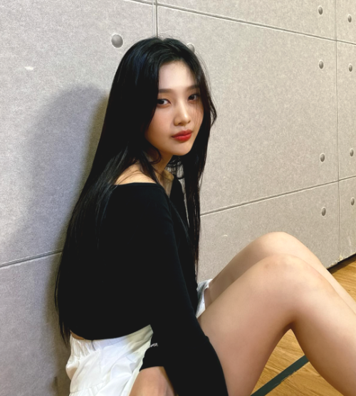 joysmomo:  _imyour_joy : 🖤