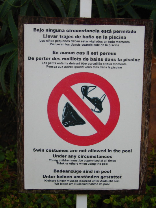 A wonderful sign: you should not wear any clothes!