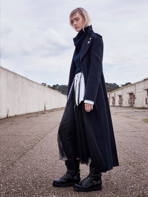 fashionfaves:  Steph Smith by Kerry Hallihan