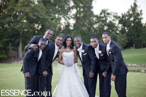 bishopmyles:  thotluxury:  thelasthuxtable:  thoughtsofablackgirl:  Chris Paul and his wife Jada Paul. I couldn’t stop with the “aaaawww” when I saw those pics at essence.com  Black Love  chris paul is truly husband goals.  Aw yes :)