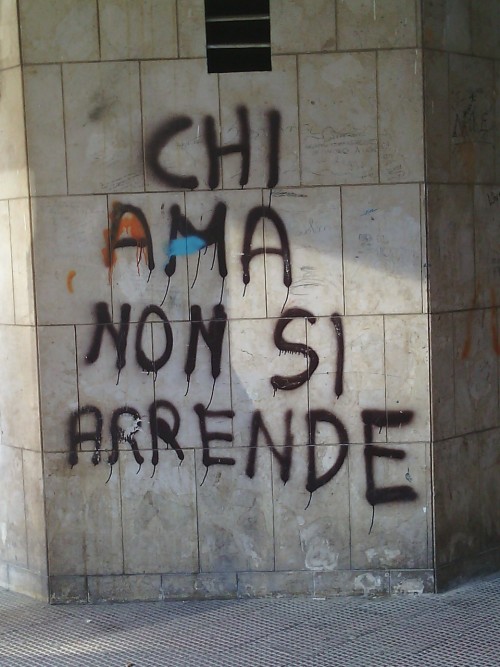 ioetenellamiamente:  lyansart:  malakain:  mai.  E tu invece hai mollato tutto  e invece tu hai mollato 