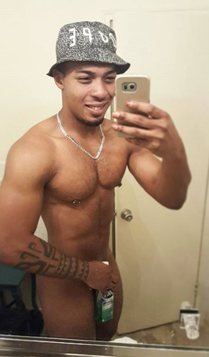 lightskinnedboys:  Yes