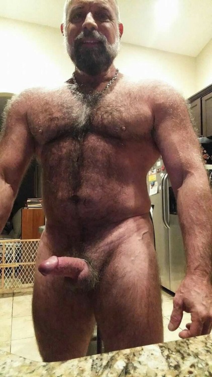 planesdrifter: Follow planesdrifter: trueTHAT if you’re an admirer of older, hairy natural an