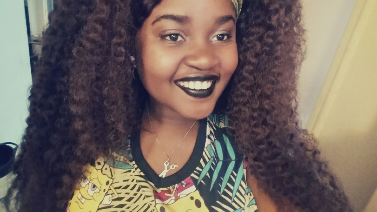 queen-mzbigabootie:  💜 Black lipstick and croshet braids for the win. 💜