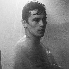 shattxrstar:Alain Delon as Rocco Parondi in Rocco e i suoi fratelli (Luchino Visconti, 1960).