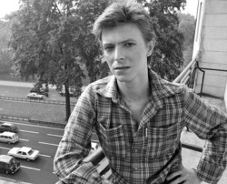 soundsof71:  David Bowie at the   Dorchester,