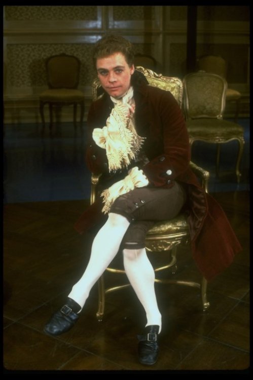 gothiccharmschool:softwedge:tonight i learned that in the 80s mark hamill starred in Amadeus on broa