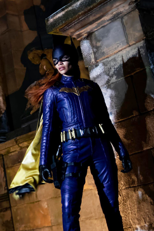 justiceleague:First official look at Leslie Grace as Barbara Gordon/Batgirl in “Batgirl” #HERRRRR #i would die for her  #like theyve given us better ones since burnside but as a fashion person im not going to deny the practicality of the burnside costume lbr  #id change the logo but she looks fantastic and the cowl looks great and her hairrrr  #ugh love her  #c: barbara gordon #movie: batgirl