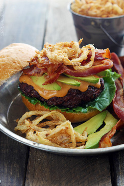 do-not-touch-my-food:  Bacon Burgers with BBQ Mayo and Onion Strings 