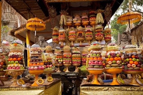 Gebogan are towering offerings constructed around the base of a banana trunk from Bali