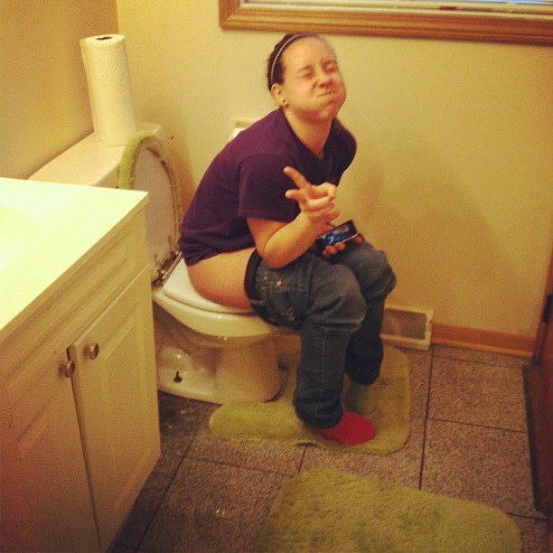 dimitrivegas:  Pooping girls stinking up the bathroom on the toilet
