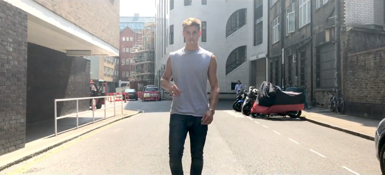 portaavions:  Rob Knighton for Select Men (Click here to watch the video)
