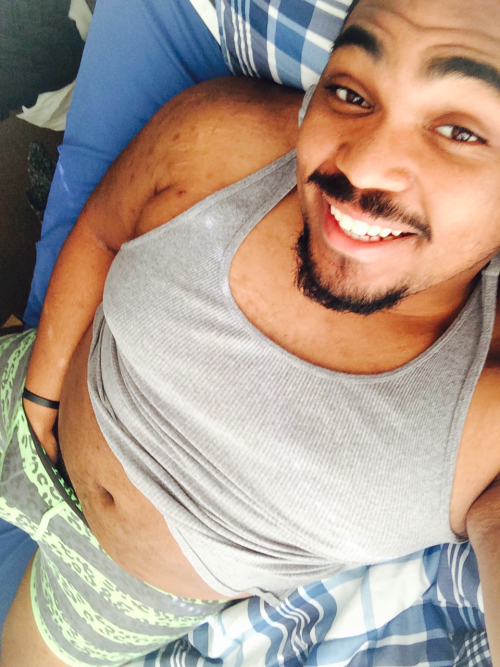 bigboimarc:  phantogrrr:  Hey boo 😜  Sexi Ass Young Chub 