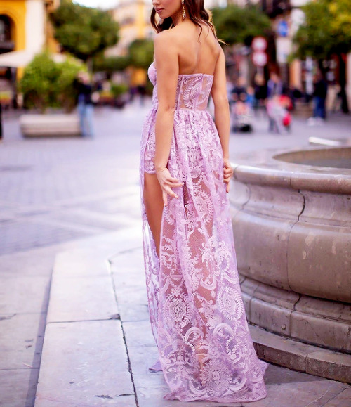 fashion-runways: ALAMOUR ‘Rosalia’ Dress if you want to support this blog consider donat