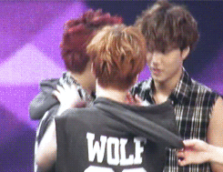  after finishing the mini chick game, xiumin noticed something on luhan’s face