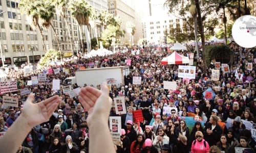 Pictures From Women’s Marches on Every Continent https://nyti.ms/2kcH9jG