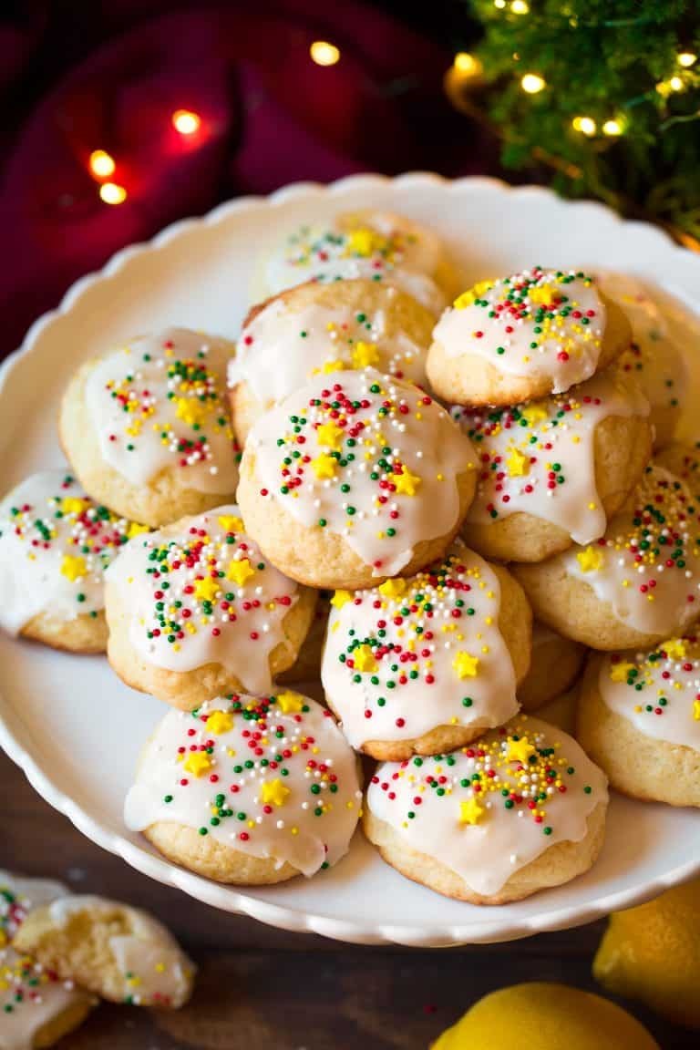 sweetoothgirl:    Glazed Lemon Sour Cream Cookies