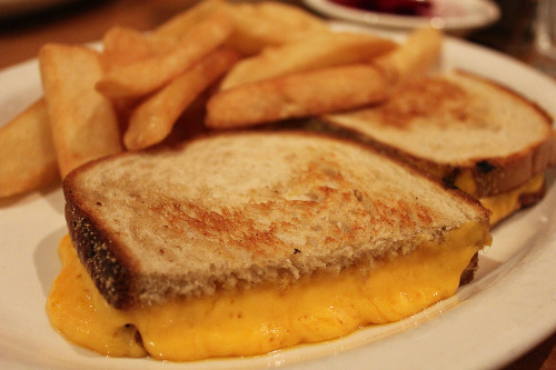 foodishouldnoteat:  if you love food follow my blog! 