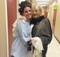 jsuhn:  Lana backstage before her show tonight with Courtney Love (left) and Courtney Love and her band. (right)