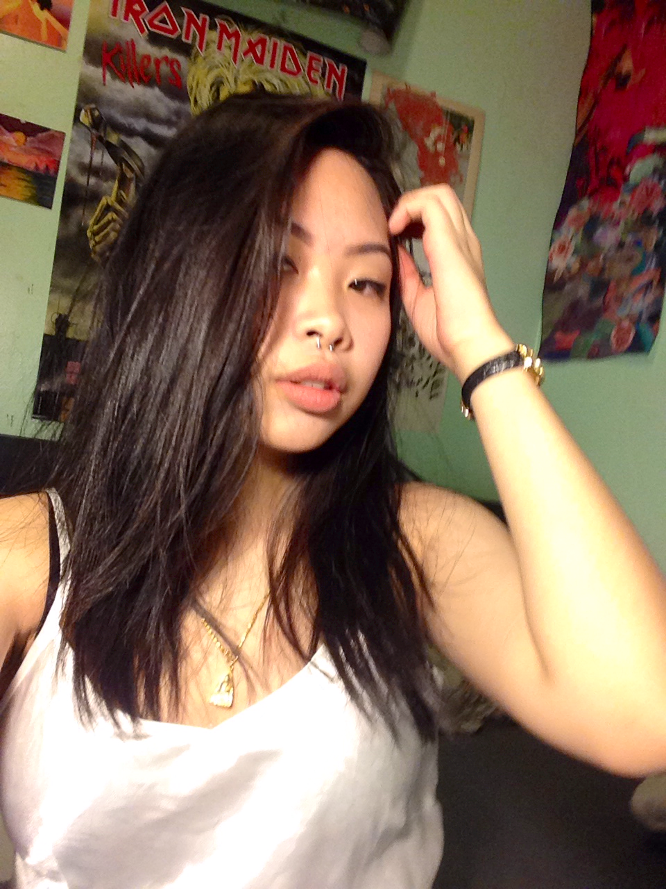 interfectvm:  How are you so pretty