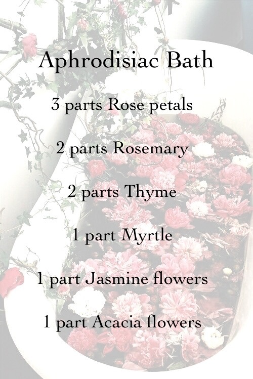 lepuslunamgrimoire:  Add 3 drops of musk oil to the tub. Bathe before meeting a lover