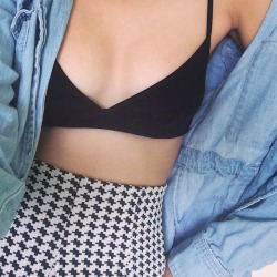 lazypacific:  Houndstooth is here  ✾ ✾ ✾ I love my new ruffle houndstooth skirt, it has an elastic waist at the back and fits perfectly with a denim jacket &amp; a cute bralette! ✾ ✾ ✾ Get it here now with free worldwide shipping