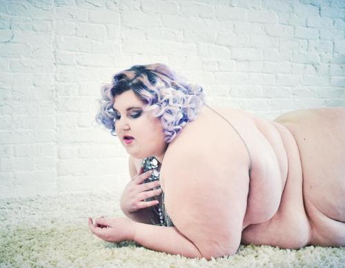 fatgirlopinions:I got to model for a few minutes today. #fatmodel