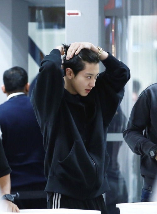I Love This Rugged Look, But All I Could Focus On Are His Lips 🙈