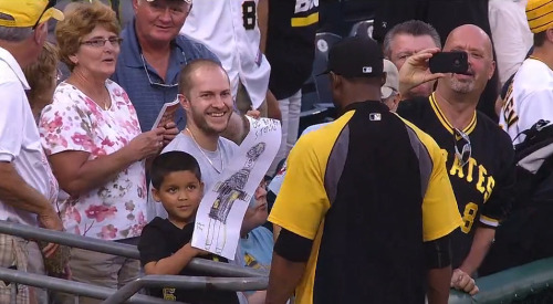 usatodaysports: buzzfeedsports: Young fan makes “Get Better” sign for injured ballplay