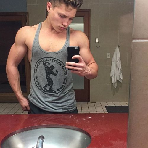 bulging teen muscles