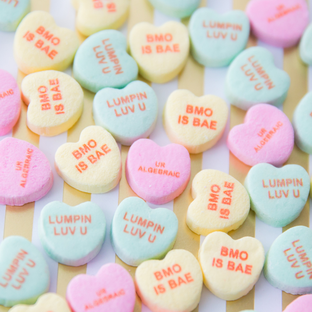 Happy Valentine&rsquo;s Day! We lumpin&rsquo; luv u! 