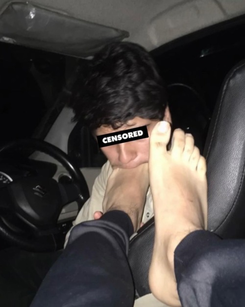 coolnelson92: When your friend in car asking for a massage and you starting to sniff his toes and li