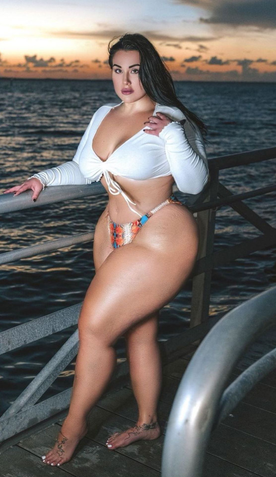 mackola:Beautiful & Thick 