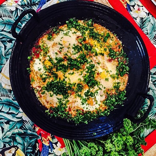 My home-made holiday vegetarian lunch for Chakri day&hellip;Shakshouka!!! Yum! #familylunch #hom