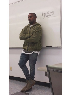 kimkanyekimye:  Kanye West speaking to a