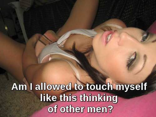 sweet-cuckolds:  Hot Wives 