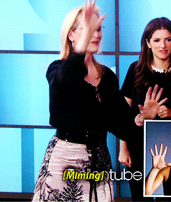 beablazemydearmockingjay:   Meryl Streep playing ‘Heads Up!’ on Ellen  Where