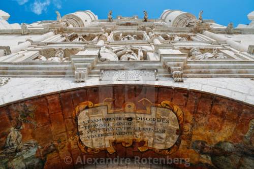 (via Arco de Santa María - Burgos, Spain - Medieval city gate rebuilt by Charles V, Holy Roman Emper