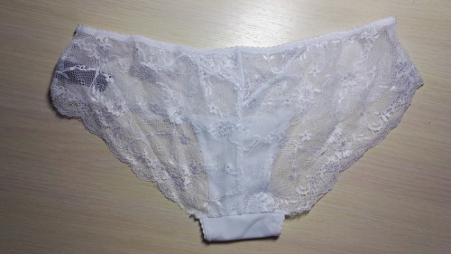 White panties: http://alipromo.com/redirect/cpa/o/o536eo1va2pxgcj1mz6n0olrlicql2c3/Pink panties: http://alipromo.com/redirect/cpa/o/o536vq5f8jx3uxzs2xmtlyrrq9o4bz3z/Black thongs: http://alipromo.com/redirect/cpa/o/o537hvohtt6xq7ope2lox603lw8en5yj/