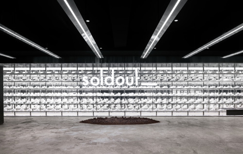 ”Soldout,” Musinsa Store, Seongdong-gu, Seoul, South Korea,WGNB Architects,Photographs:  Yong-joon C