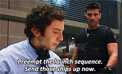 everybodyilovedies:  novacorps:  silvertons:  You picked the wrong side, agent.Depends