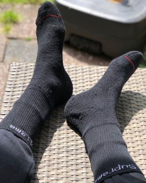 Black Supreme crew socks #sockfeet #socksfetish #showyoursox #socks #sockworship #feet #sexysocks #b