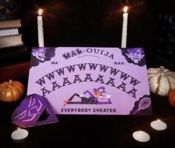 geekgamer:  Best Ouija Board ever.