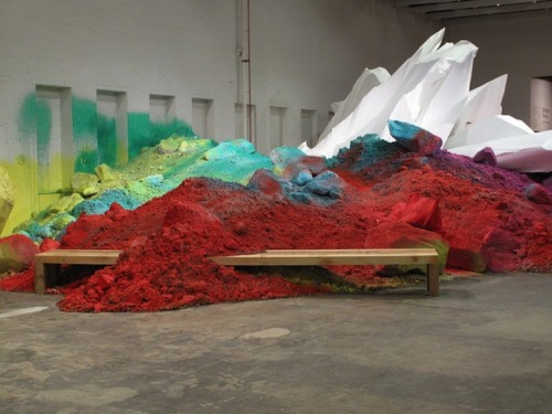 therhumboogie: By Katharina Grosse, these huge, beautiful sculptural installations utilise their env