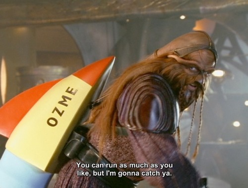 blizzly: me @ friends: listen, farscape is this gritty, dirty space opera, full of morally grey stor