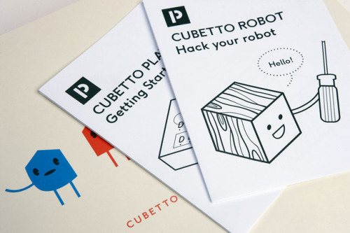 An adorable tech toy branding design by Giulia Ponti 