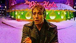 Liketheshewolf:  Lee Pace → Pushing Daisies ↳ 8 Gifs Per Episode ~ 1X09 “Corpsicle”