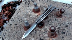 knifepics:  Balisong (Butterfly Knife)